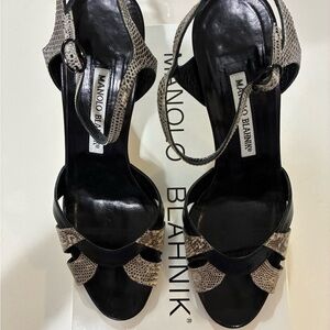 Authentic Manolo Blahnik Black and Beige Heeled Sandals sz 37 1/2 7